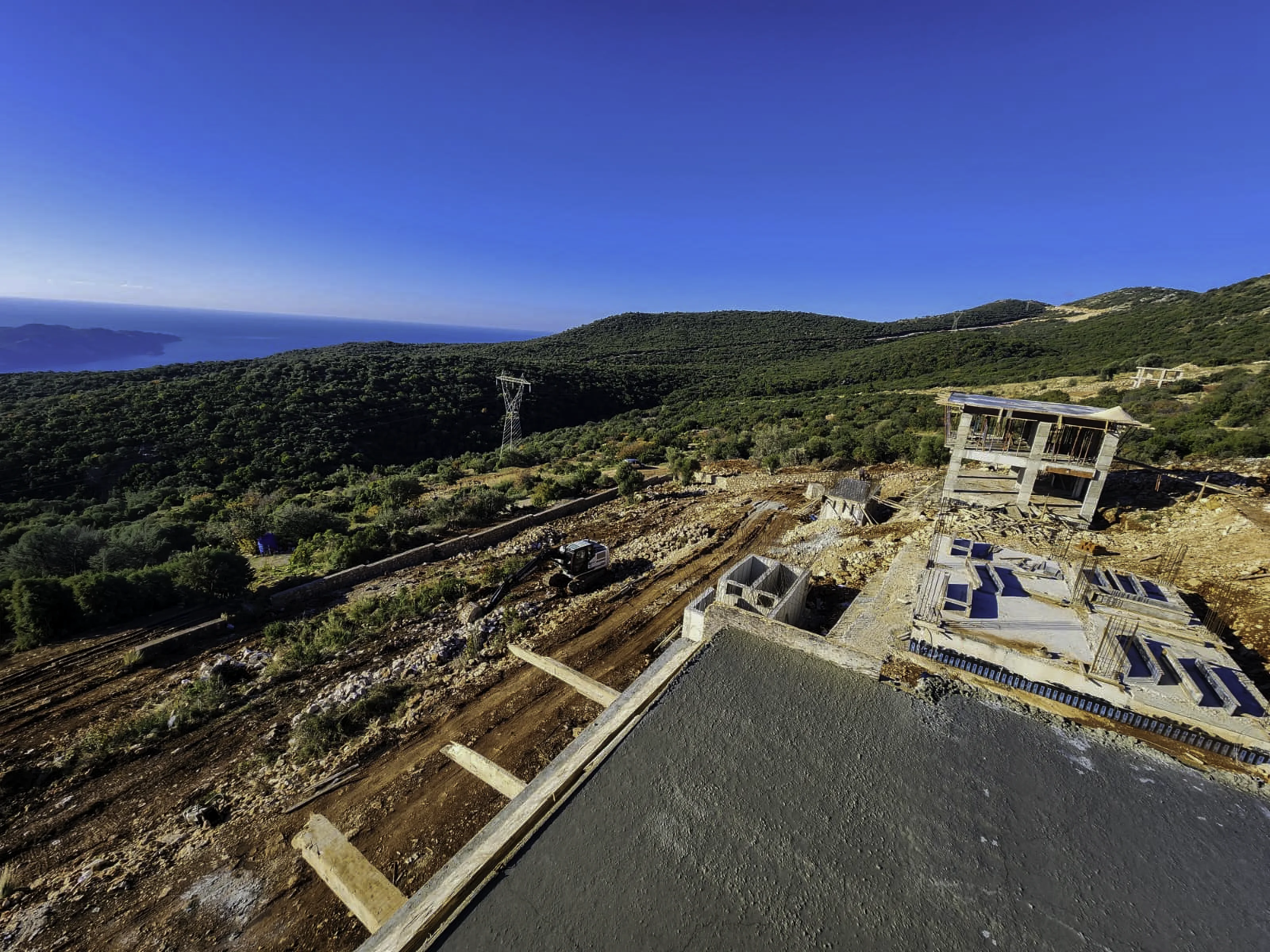 1st floor concete pour completing