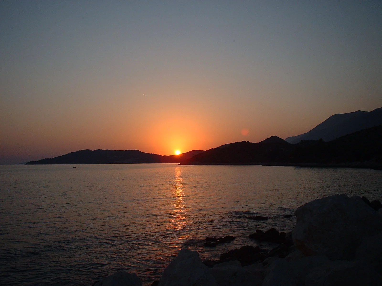 Luxury villa amenities including infinity pool, modern kitchen, spacious living areas, and Mediterranean terrace